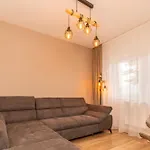 Gloria & Guest house