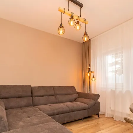 Gloria & Vendégház