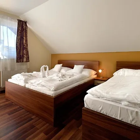 Gloria & Casa de hóspedes 3*