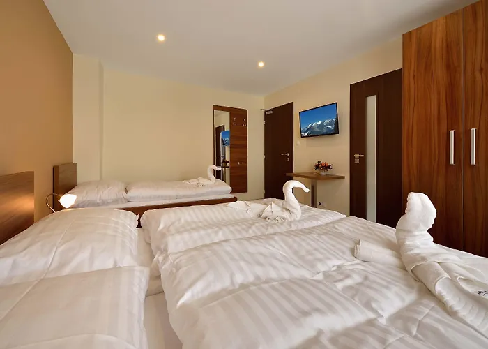 Πανσιόν Gloria &